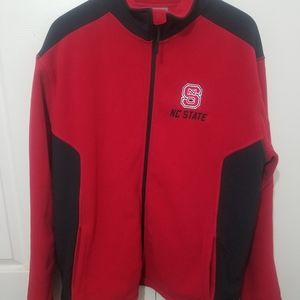 Colosseum Athletics NC State Wolfpack Pullover XL
